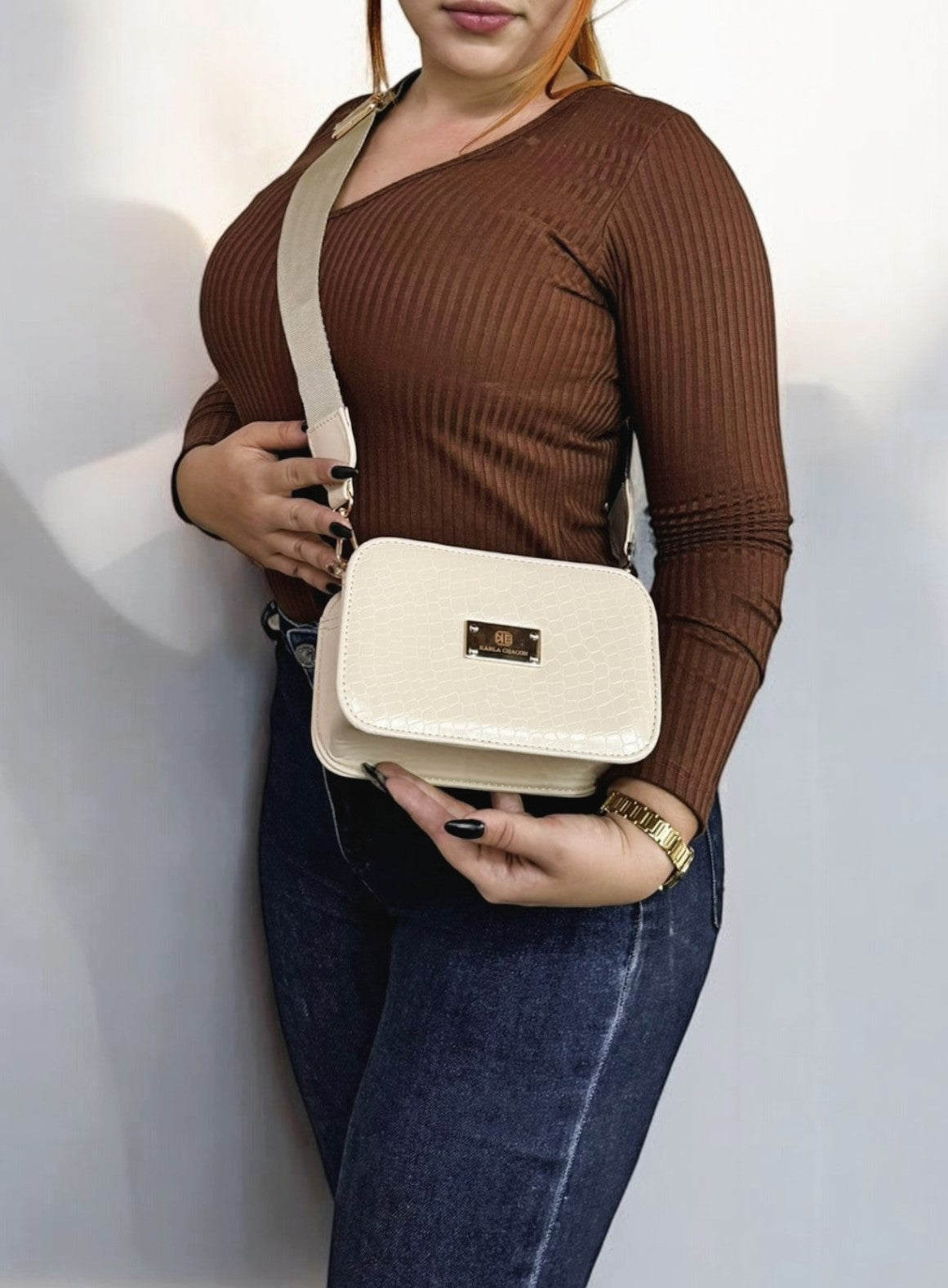 Bolso Evah Beige Con Correa Ajustable